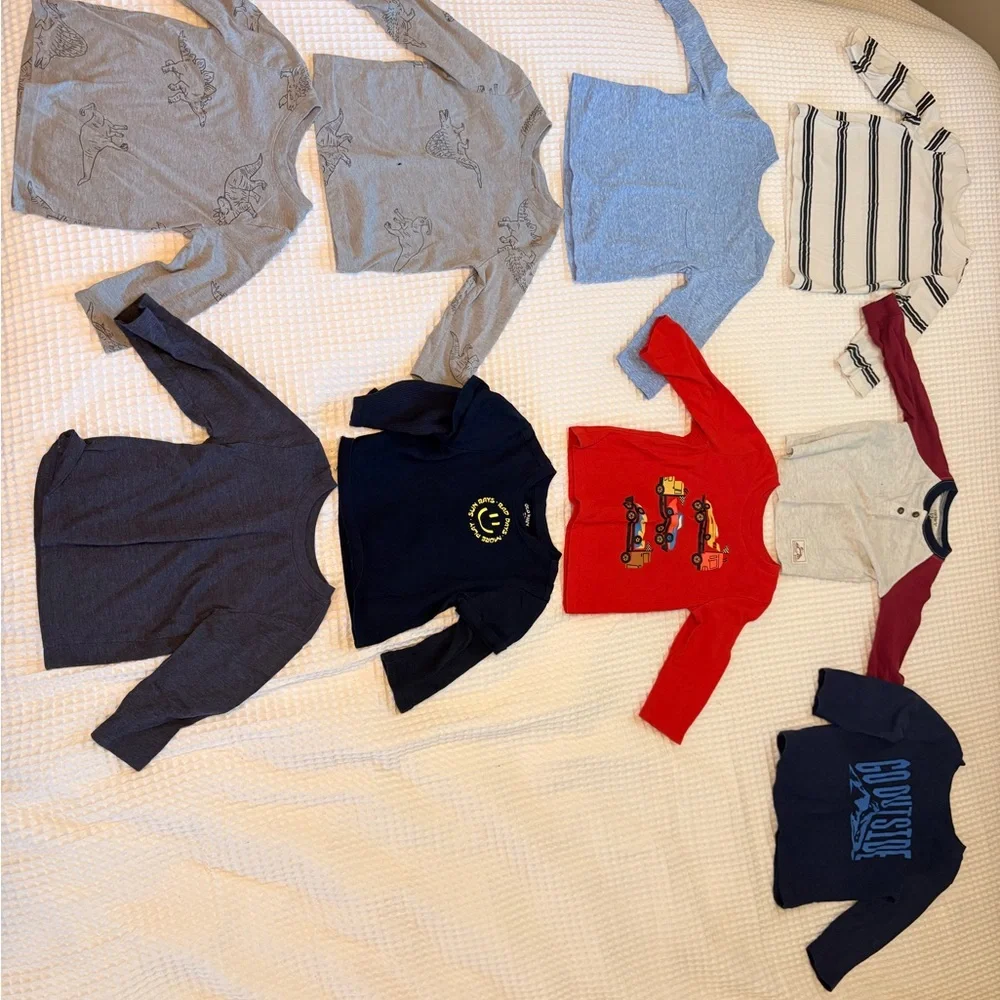 7 For All Mankind, Nike, Carters OshkoshKids Matching Sets - Blue, Tan, and Gray - Picture 4 of 5